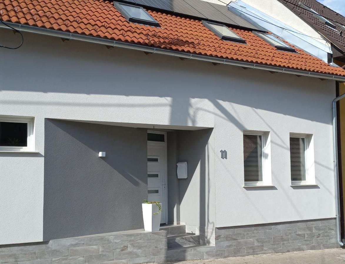 Major11 Apartman - Zsolnay Negyed Pécs Eksteriør bilde